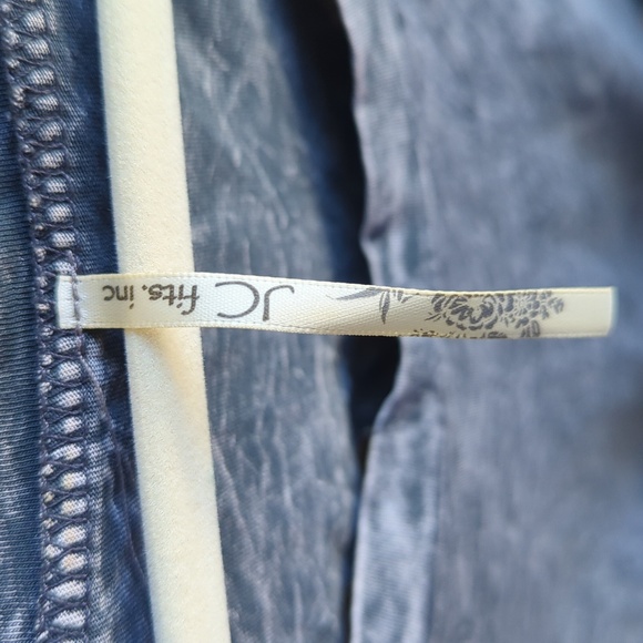 JC fits inc Skull Back Cutout Tee Size L - Picture 4 of 5